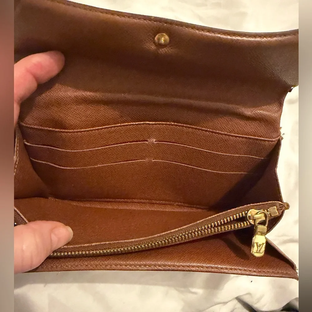 Louis Vuitton authentic vintage monogram envelope wallet clutch LV
